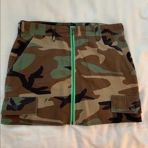 LF camo skirt. Doesn’t show size but fits a 27.